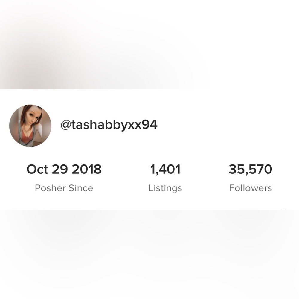 Like this to be notified when I go live ❤️ - Picture 9 of 13